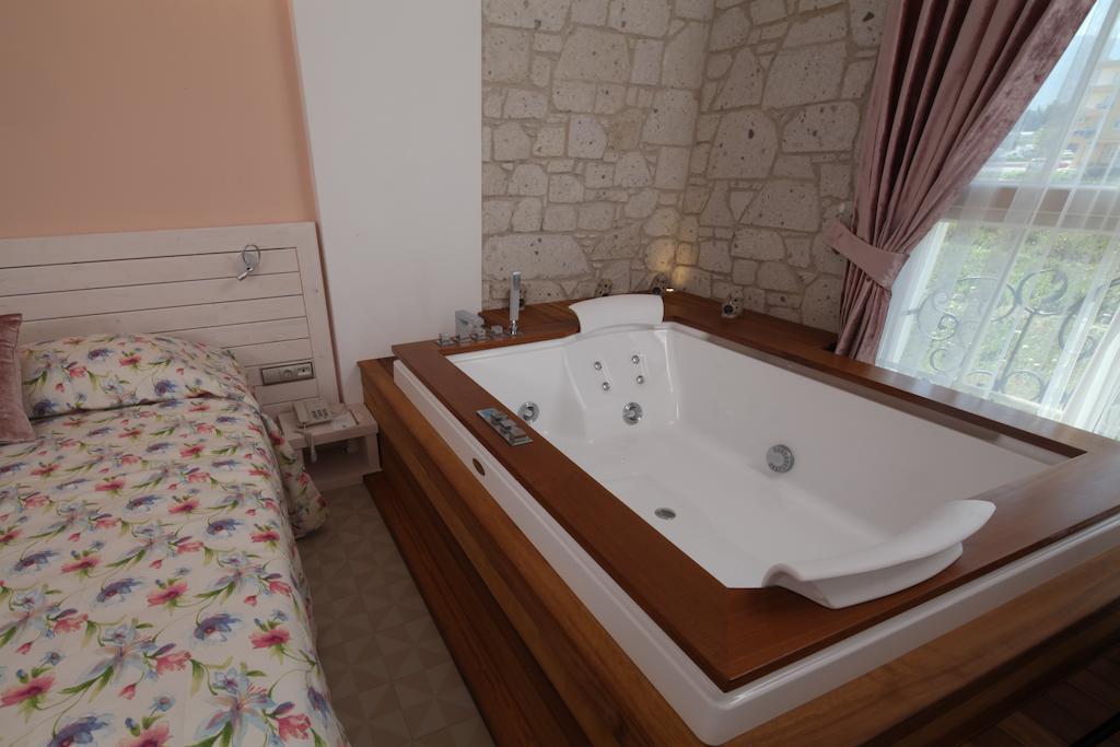 Cella Hotel & Spa Ephesus セルチュク 部屋 写真
